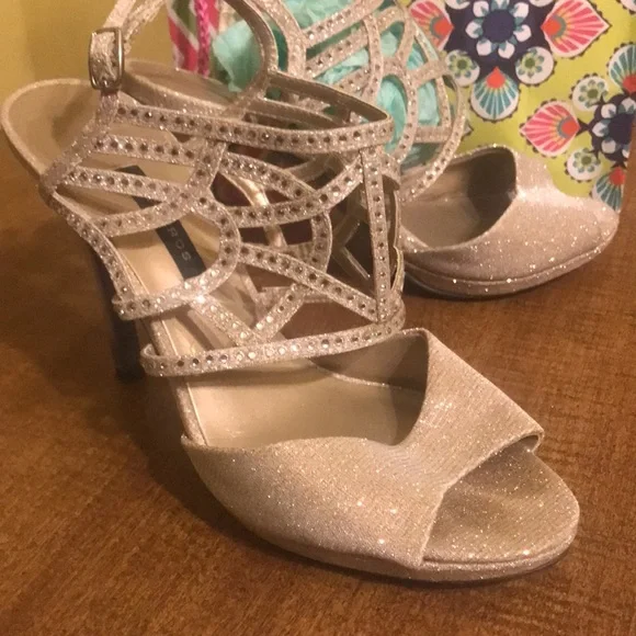 Caparros - Picture 4 of 13